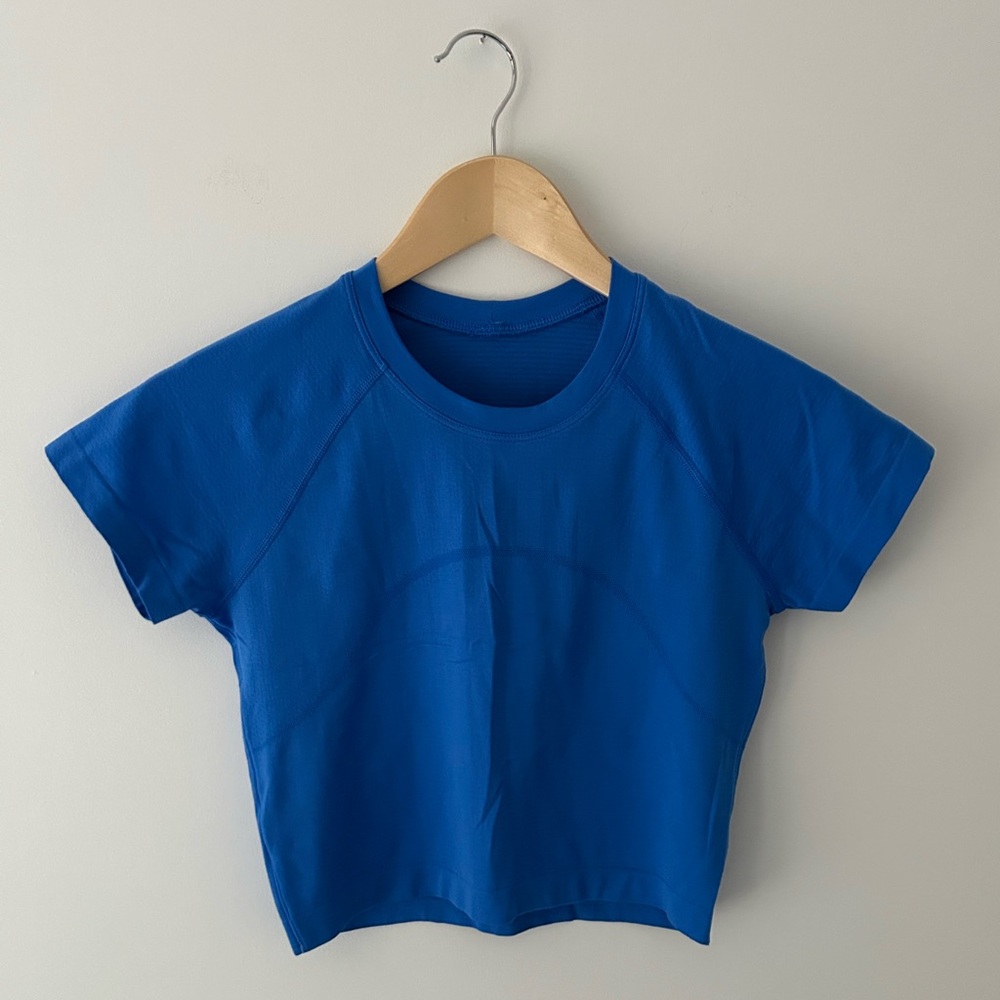 Lululemon Swiftly SS Crop Tee Blue Size 6 EUC